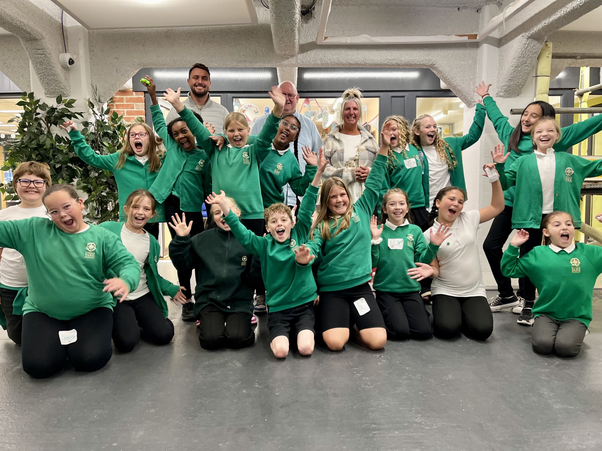 r-kidz-of-bristol-funds-visit-to-stoke-park-primary-lifeskills